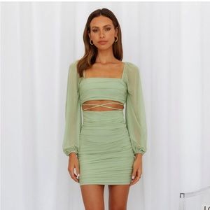 NWT Hello Molly Long Flight Green Long Sleeve Mini Dress